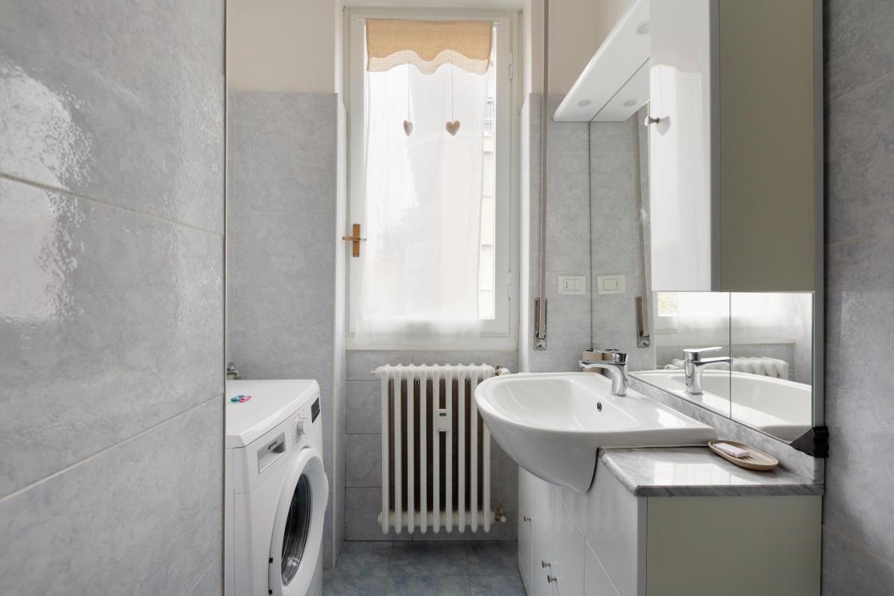 Apartment With Balcony -Bisceglie Red Line Subway ميلان المظهر الخارجي الصورة
